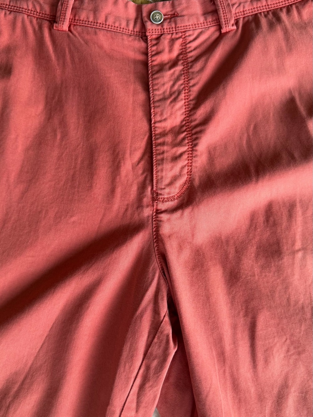 Tommy Bahama Chip Shot Island Zone 9” Golf Shorts in Red Ginger Size 38 - Picture 6 of 15